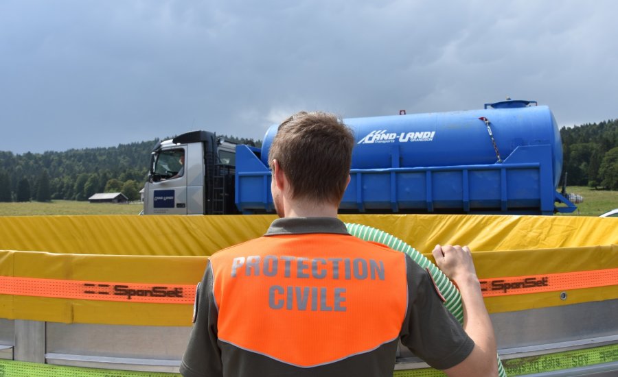 Opération Alpa en 2018 : un astreint en charge du ravitaillement en eau des alpages